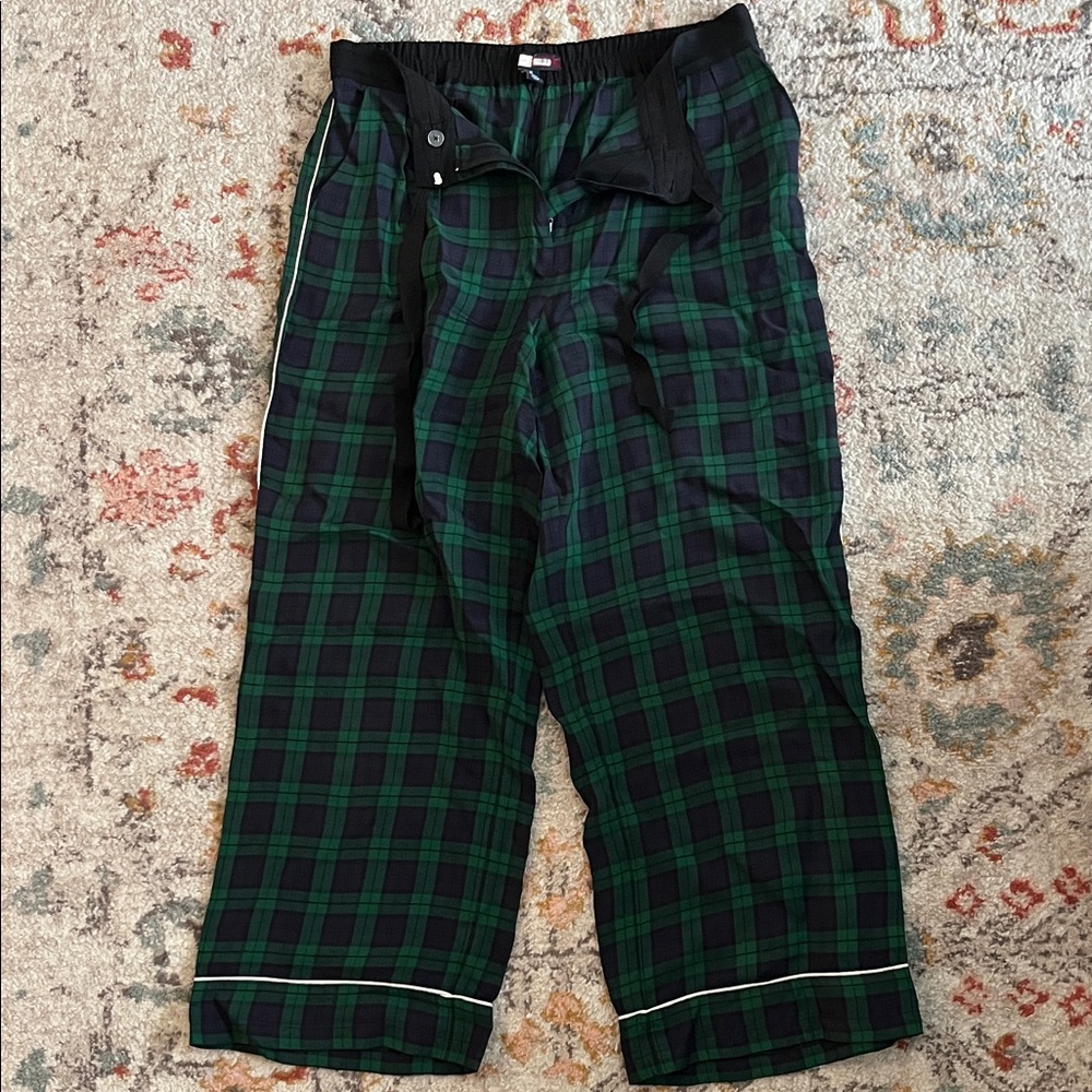 Women Green and Black Plaid Pants